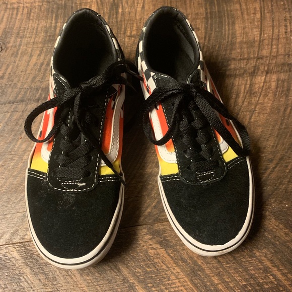 boys vans tennis shoes